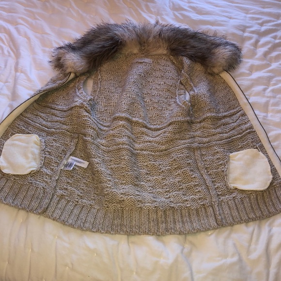 LOFT Fake fur lined vest - Picture 5 of 7